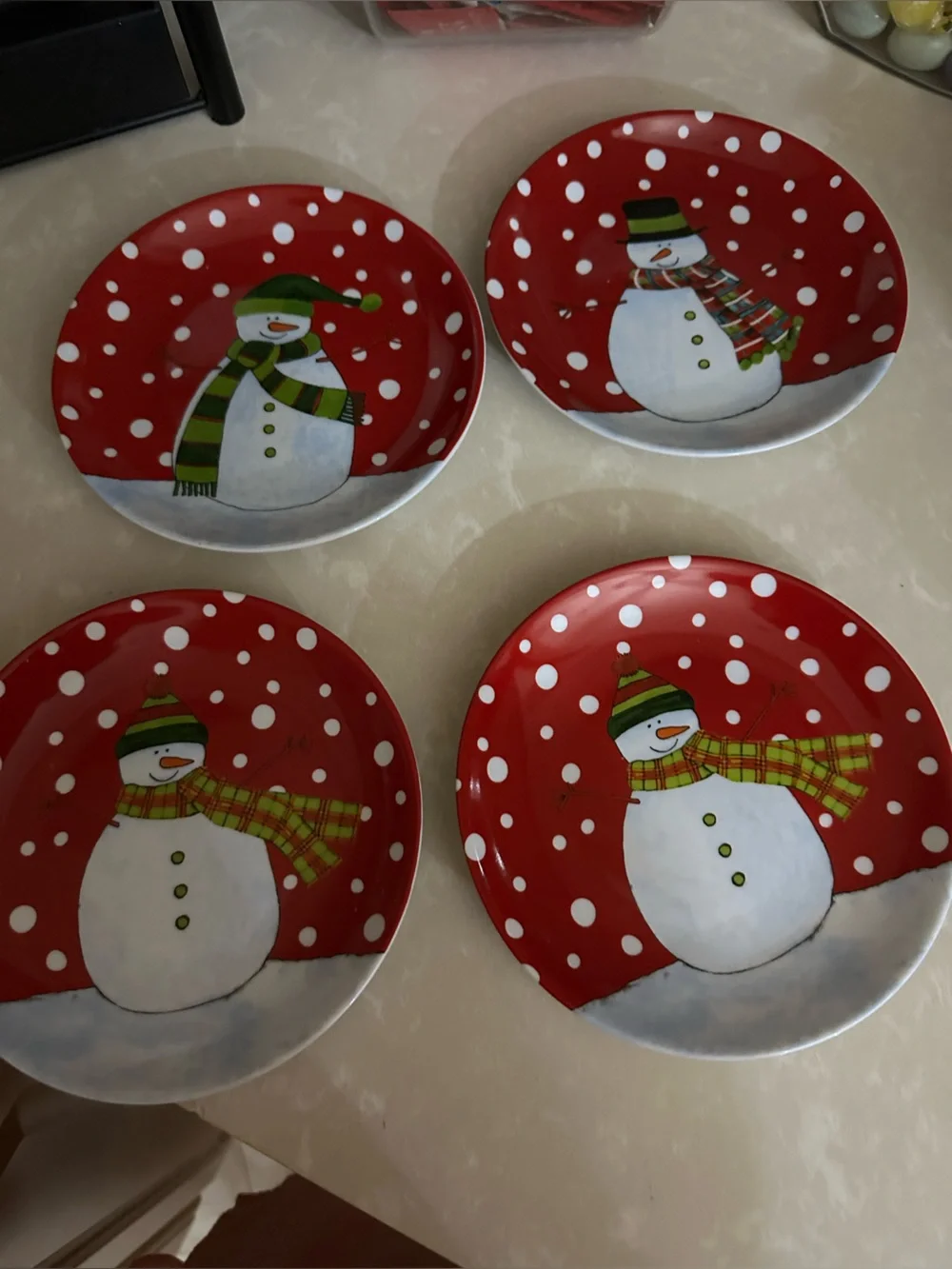 BIA Cordon  Bleu set of 4 Snowman Porcelain salad/dessert plates. NWT